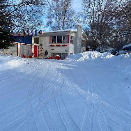 Alaska European Bed & Breakfast Анкоридж Экстерьер фото