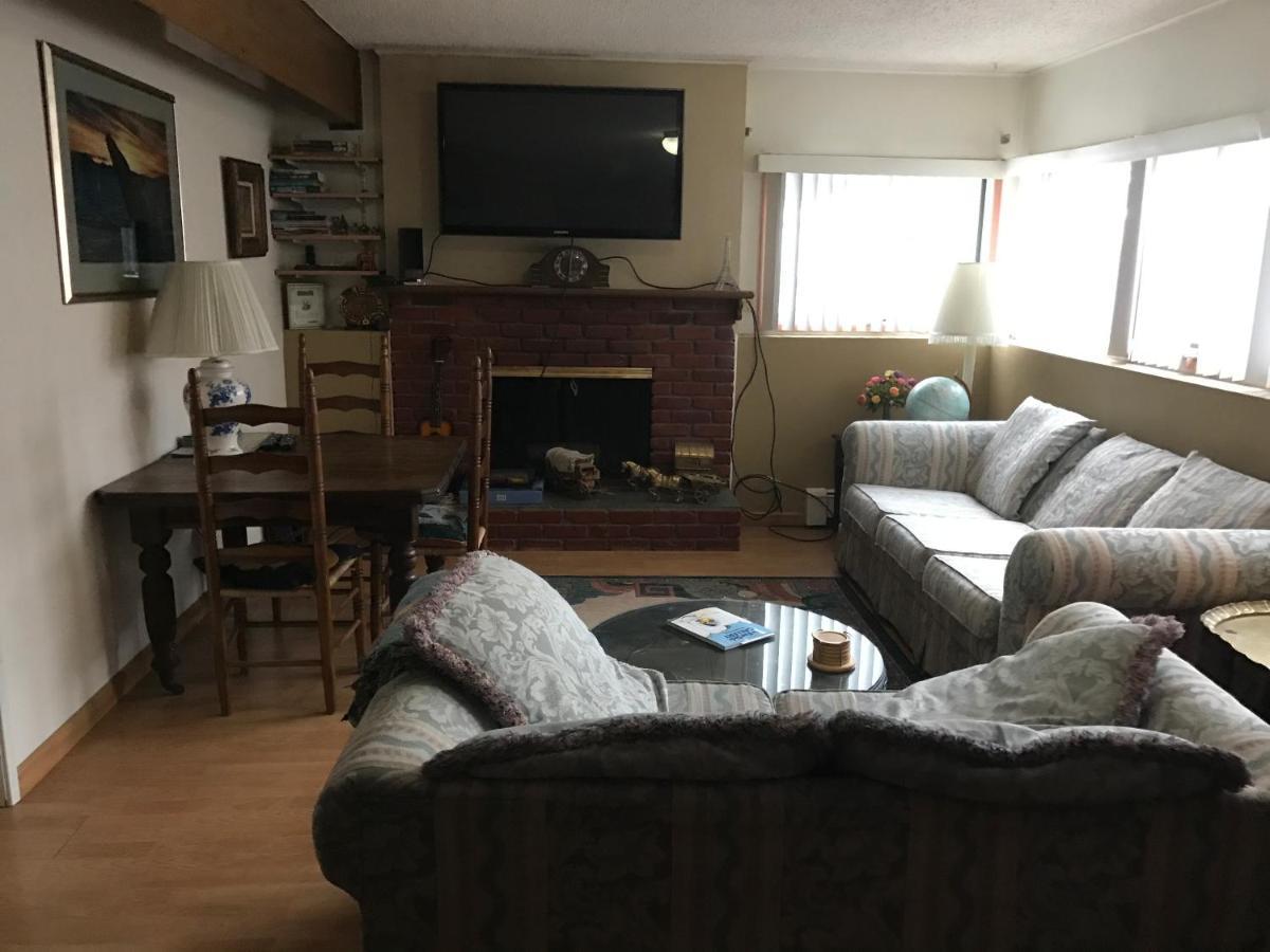 Alaska European Bed & Breakfast Анкоридж Экстерьер фото